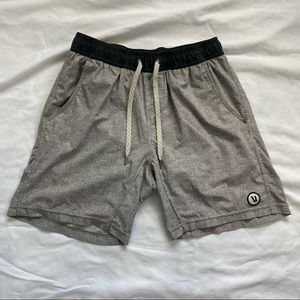 Vuori Men’s Gray Print Kore Shorts